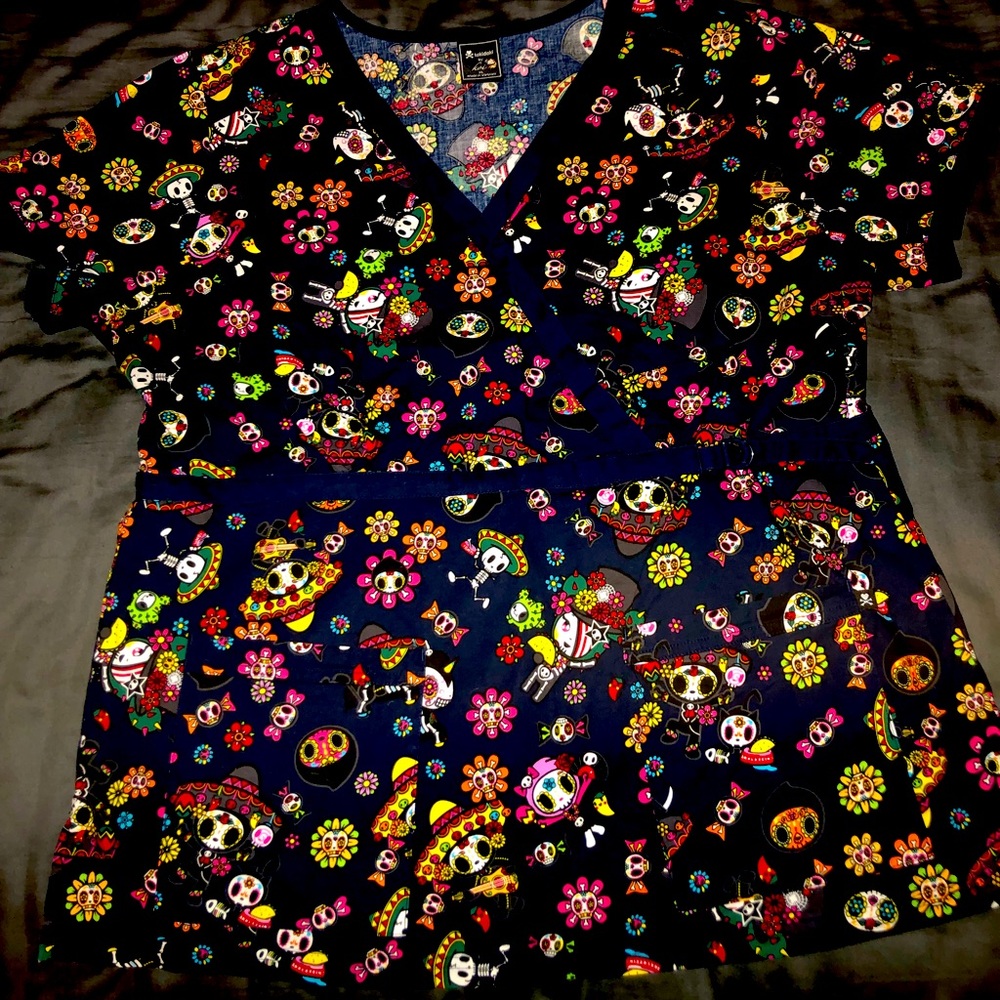 Tokidoki by Koi XL Scrubtop Dia de los Muertos (Day of the Dead) GORGEOUS